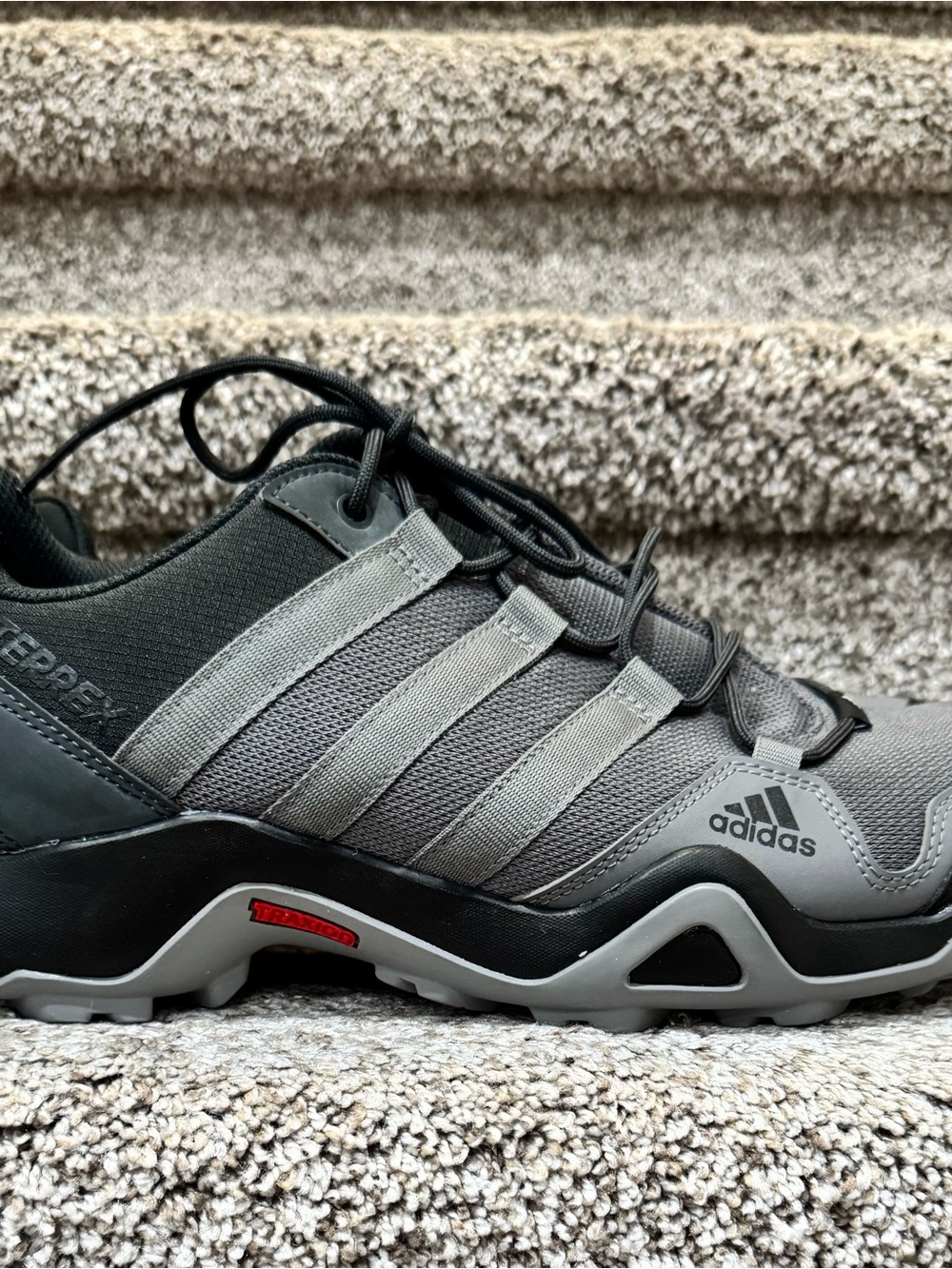 Adidas Terrex AX2R Men’s Trail Hiking Shoes Sneakers Black Carbon Size 12 CM7728